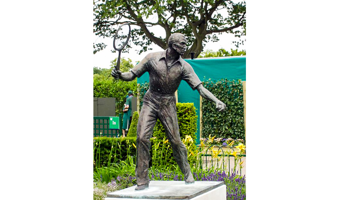 Fred_perry_statue_wimbledon-1100x650px